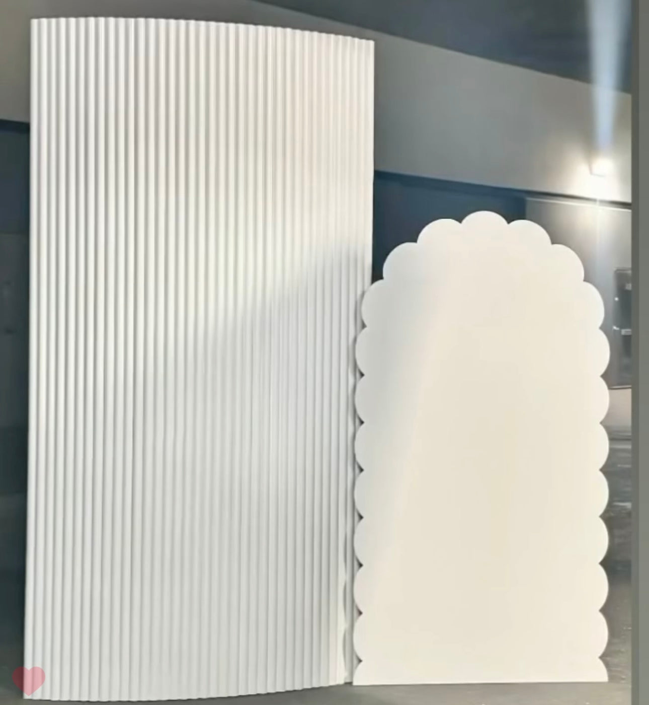 CURVE RIPPLE WALL 8X4'