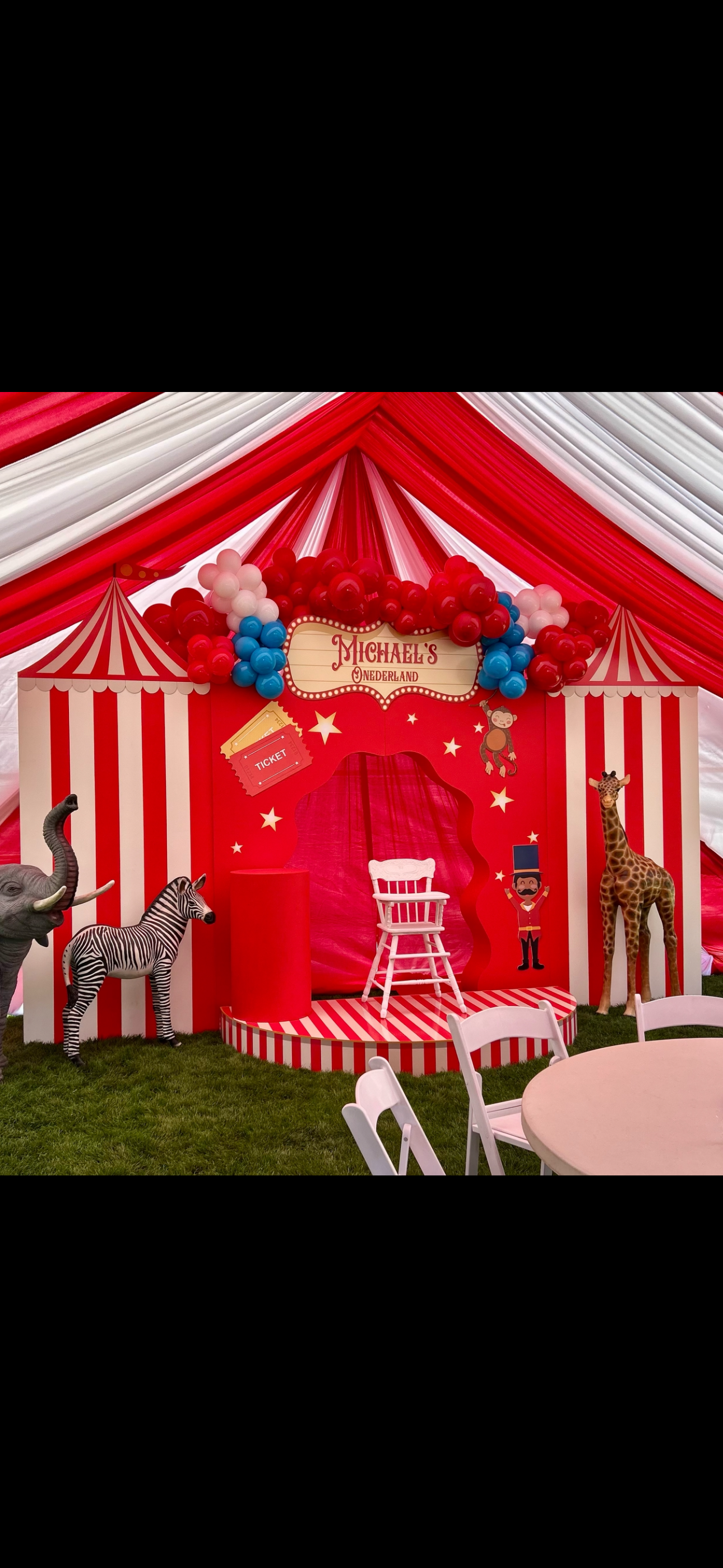 Large 3D Open Wavy Arch 8x8