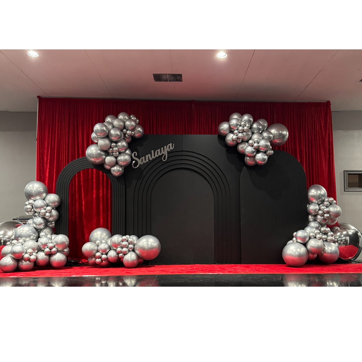 GRAND ENTRANCE MULTI LAYER WALLS