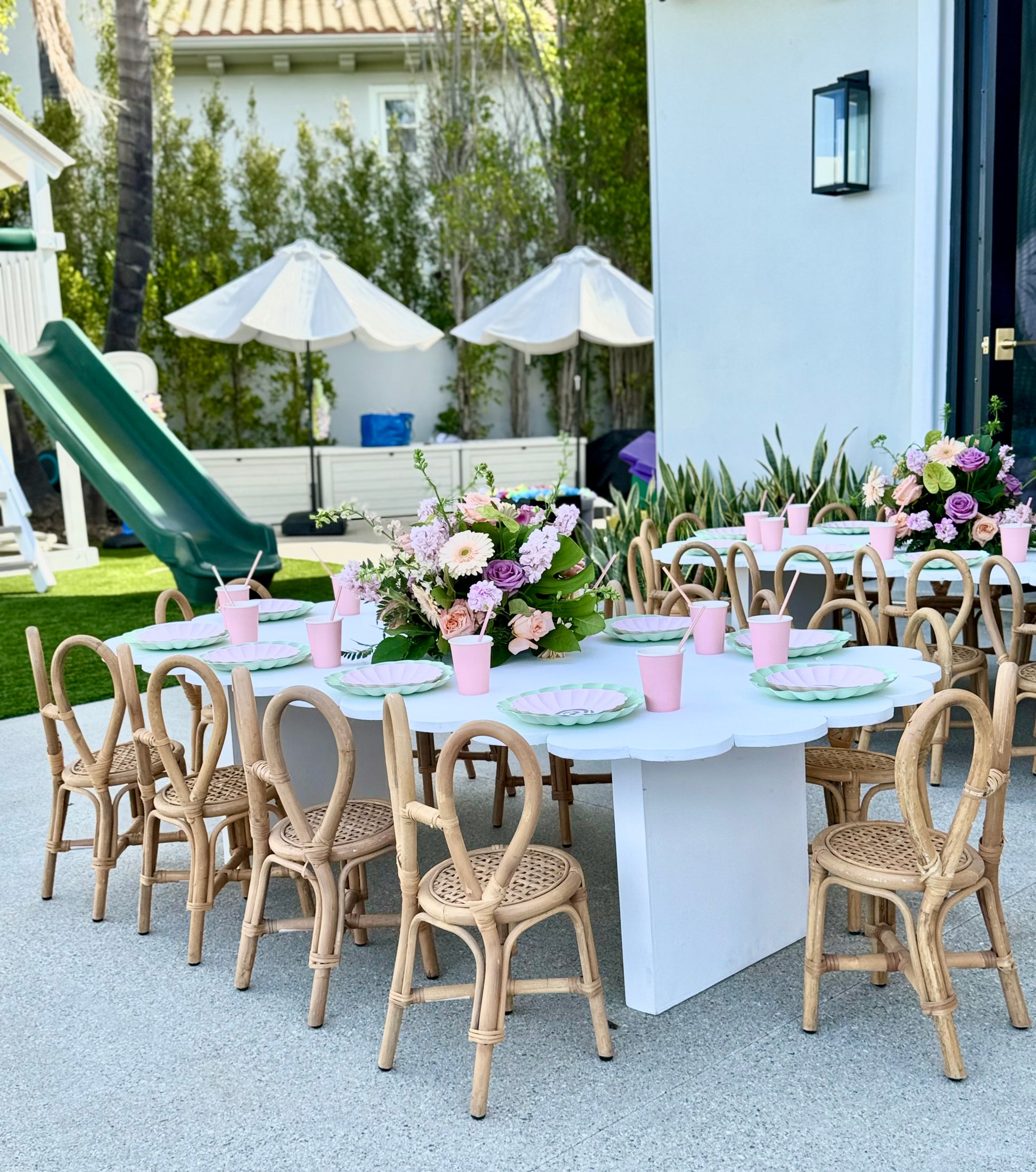 Kids Table Party Table And Chair Rentals Near Me ROUND SCALLOP
