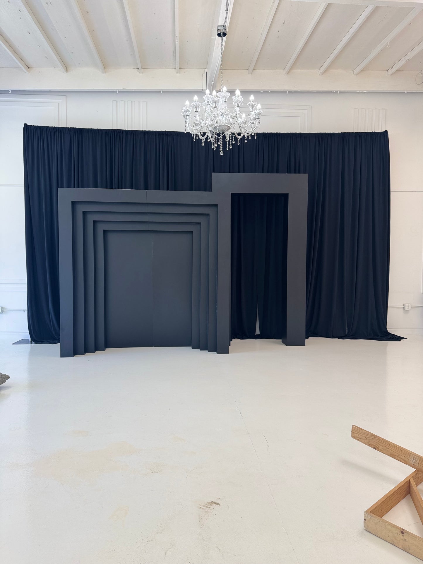 LARGE STAGGERED WALLS (2 PIECE)