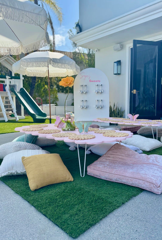 KIDS SCALLOP PICNIC TABLE