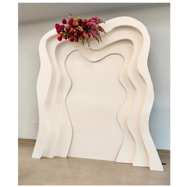 The Elevated Backdrop 8'x8'