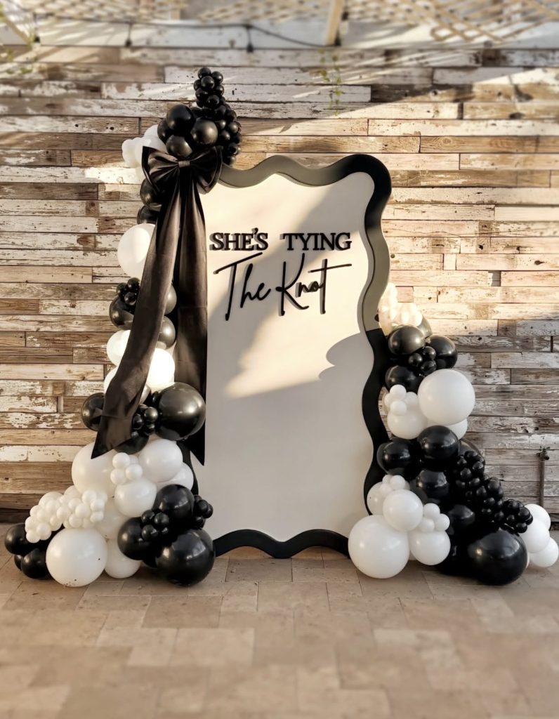 WAVY BACKDROP (4x7)